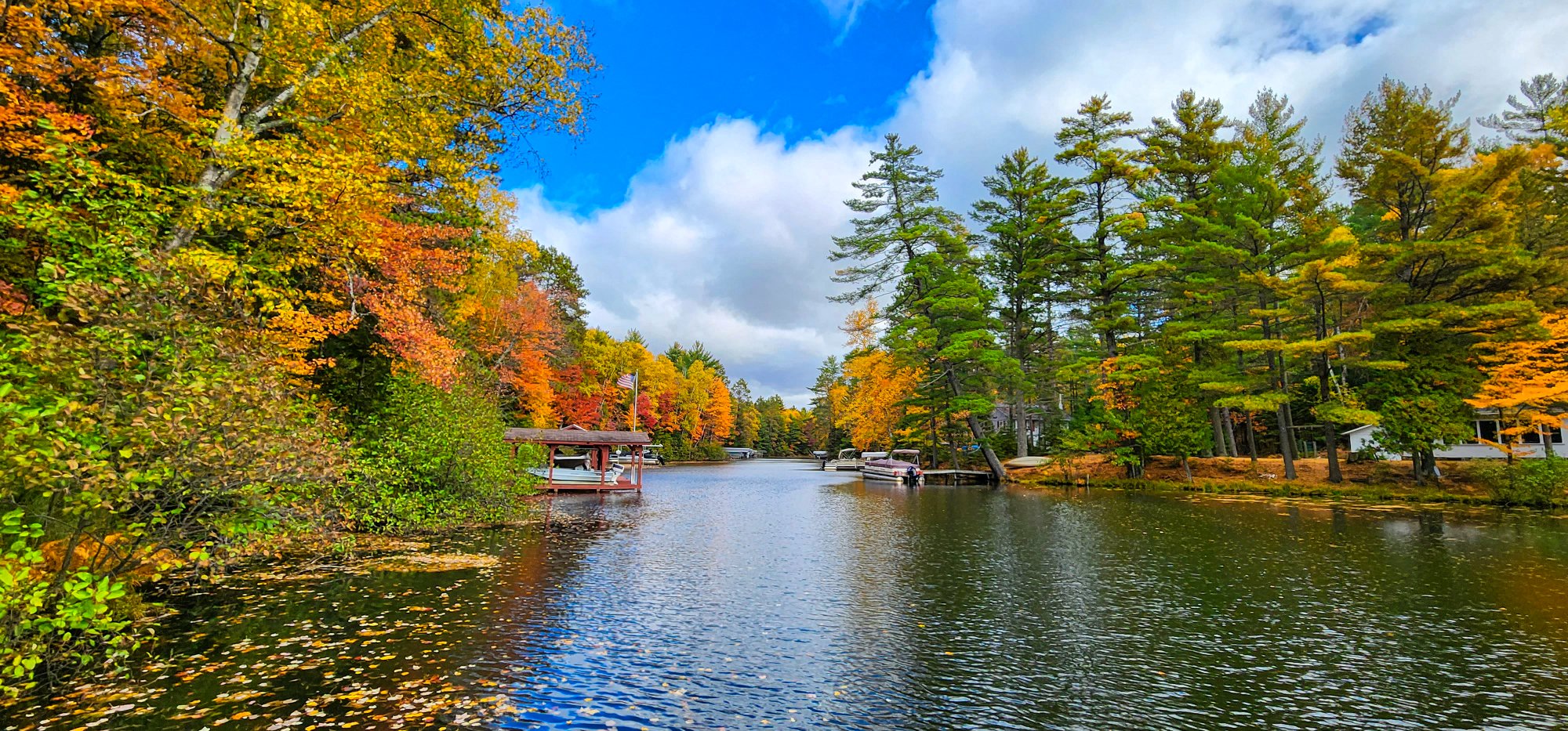Deerskin River aerial fall foliage