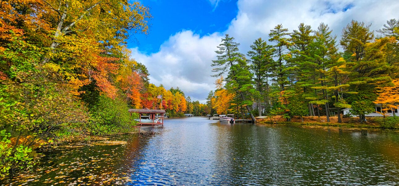 Deerskin River surrounded by fall foliage